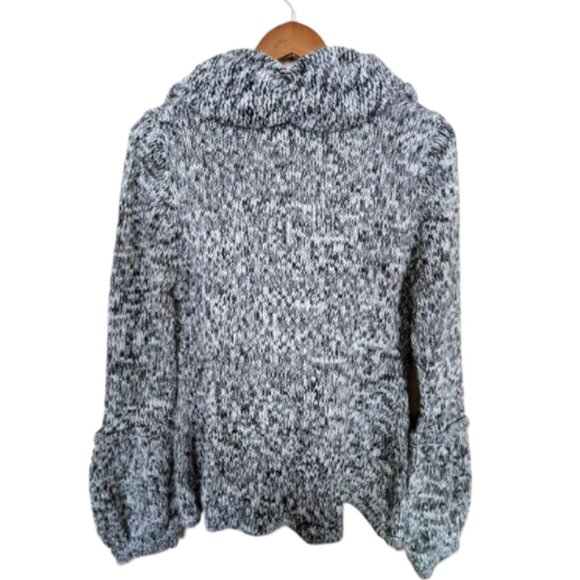 NWOT BCBGMaxAzria Women's Chunky Mohair Cardigan with Jeweled Buttons - Picture 2 of 6